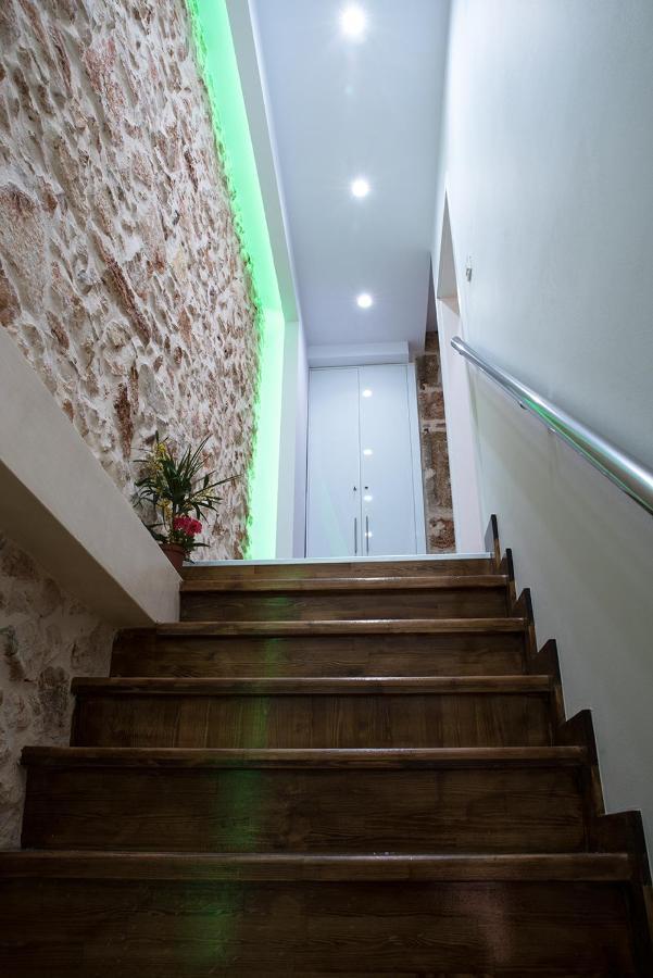 Edward Luxury Suites Chania  ภายนอก รูปภาพ