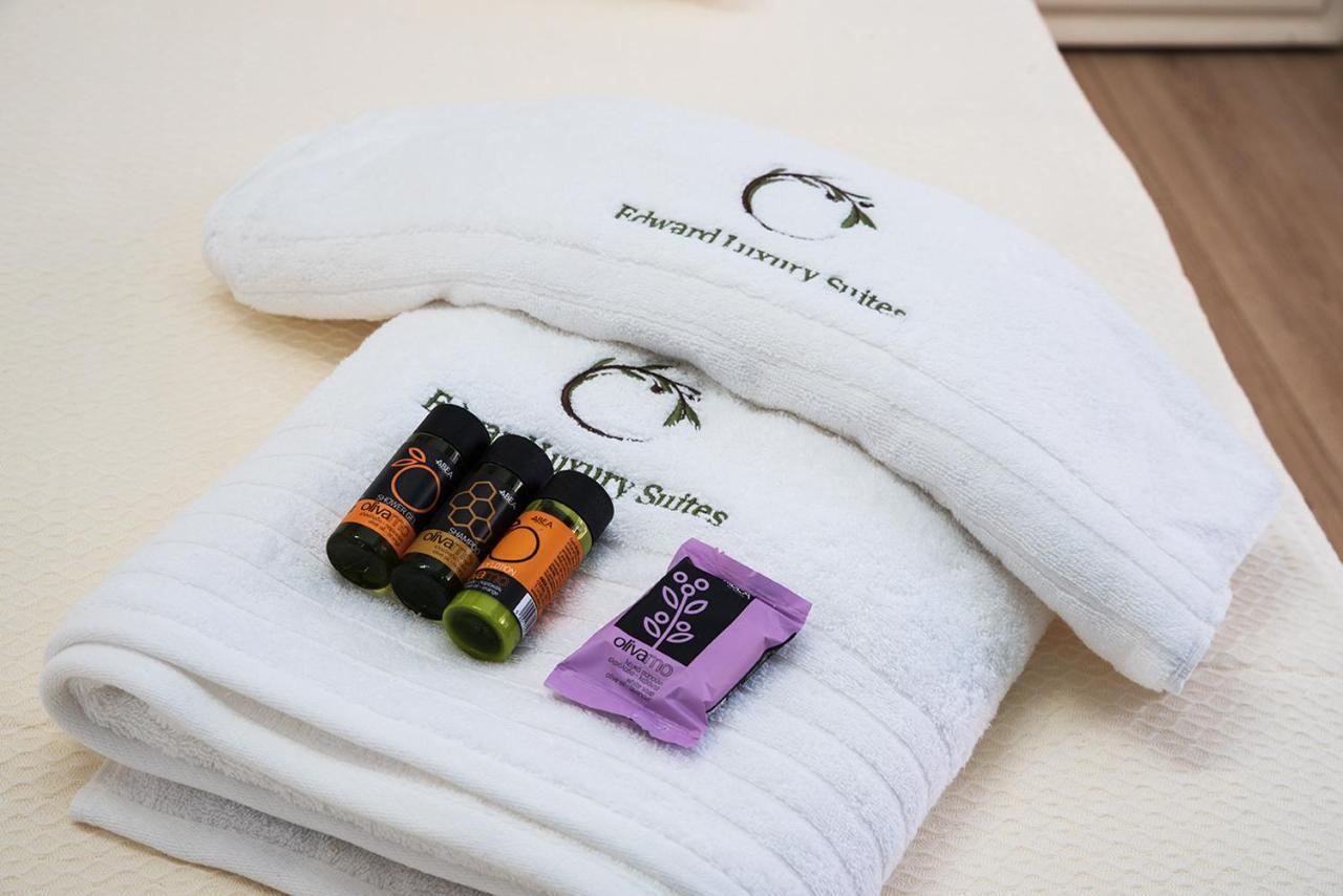 Edward Luxury Suites Chania  ภายนอก รูปภาพ